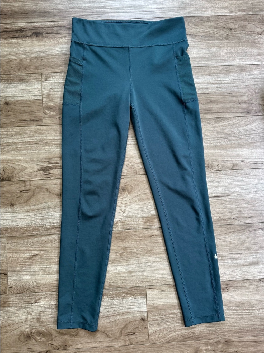 NIKE Dri-FIT One Big Kids' (Girls')
Leggings Pockets Green FD2855-328 Size
Large